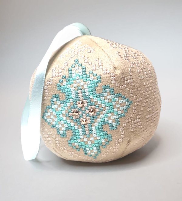 Christmas ball Machine embroidery design