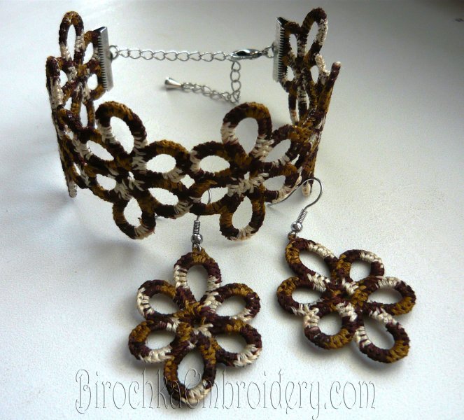 Free Standling Lace Bracelet Earrings Set Tatting