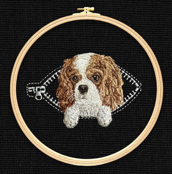 Cavalier Charles in a pocket with a zipper Miniature realistic machine embroidery design Pet design