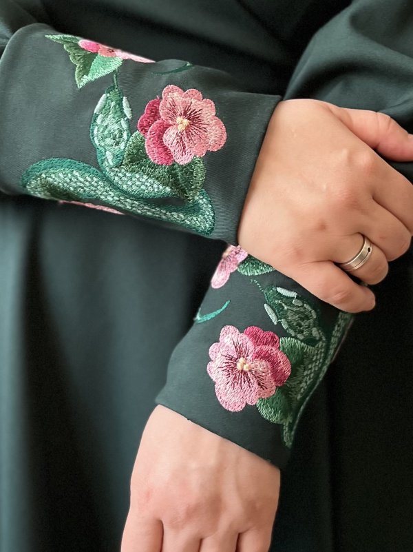 Machine embroidery design for cuffs “Forest Snakes”